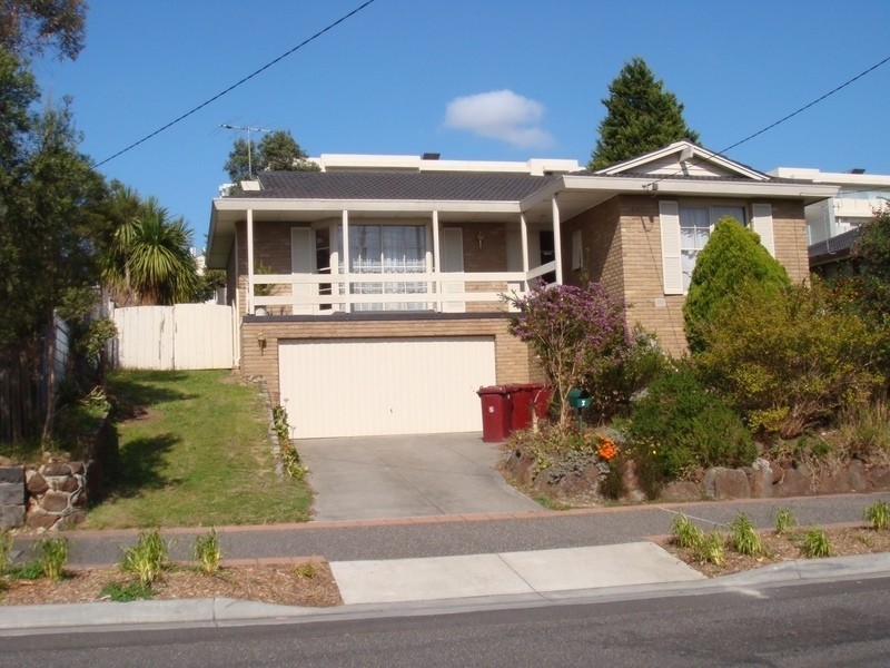5 Goodson Street, Doncaster VIC 3108