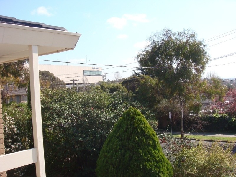 5 Goodson Street, Doncaster VIC 3108