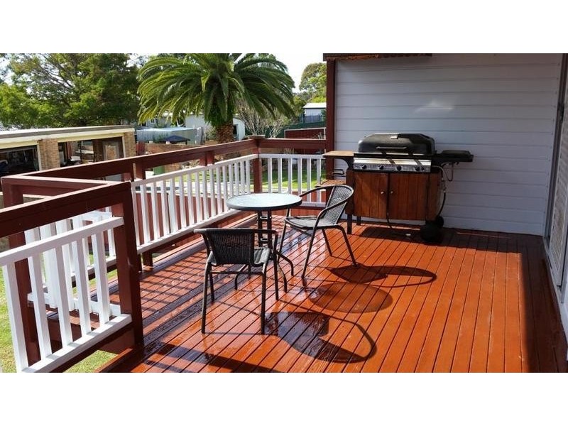 17 Rays Road, Bateau Bay NSW 2261