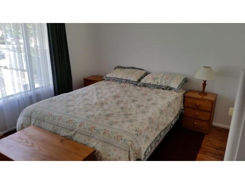 17 Rays Road, Bateau Bay NSW 2261