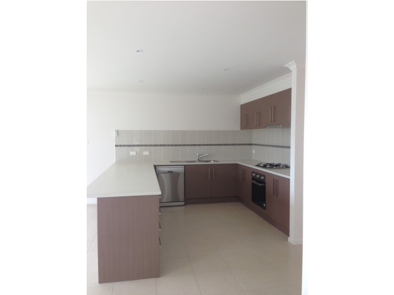 18 Radiant Avenue, Largs NSW 2320