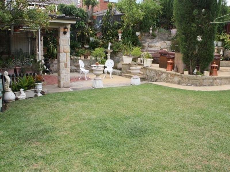 9 Othello St, Blakehurst NSW 2221