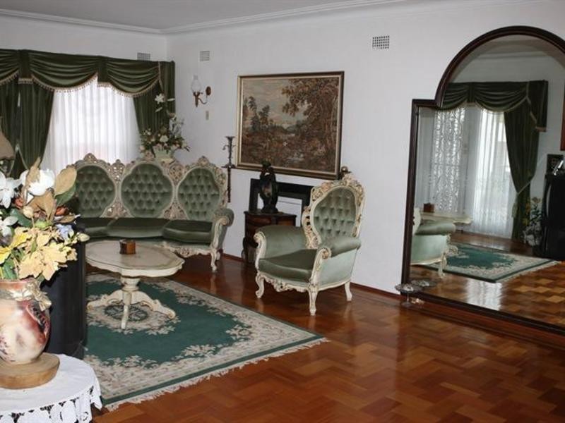 9 Othello St, Blakehurst NSW 2221