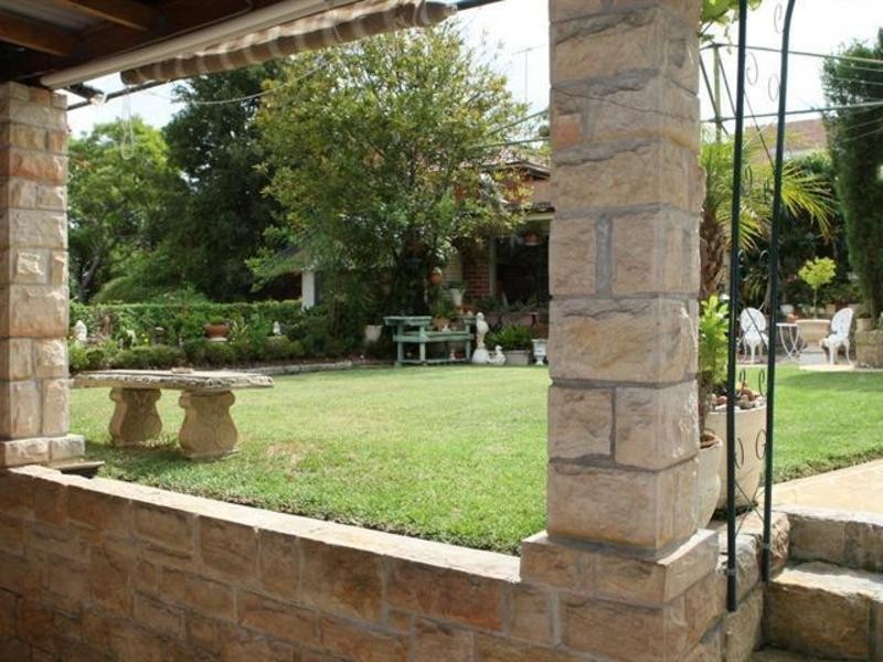 9 Othello St, Blakehurst NSW 2221