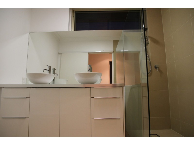 St Kilda VIC 3182