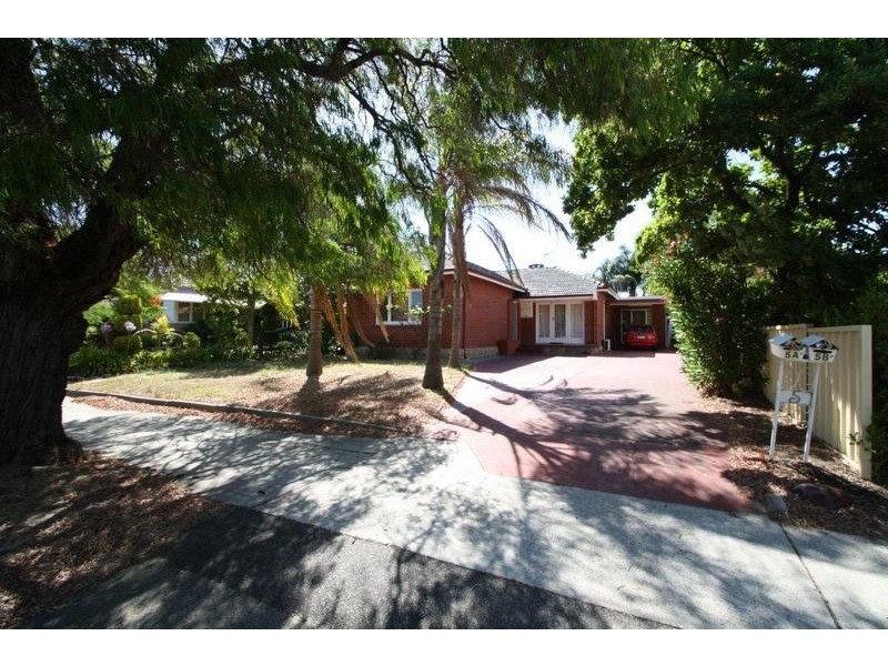 5B Victoria Street, St James WA 6102