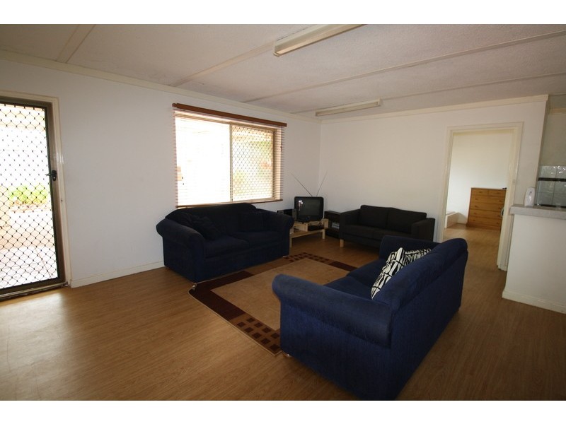 5B Victoria Street, St James WA 6102