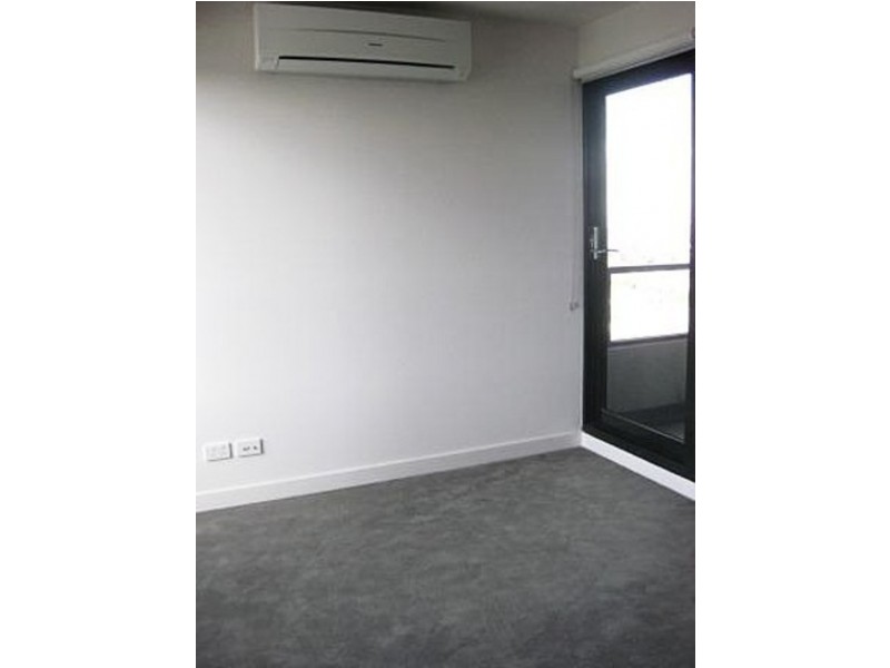 908/240 Barkly Street, Footscray VIC 3011