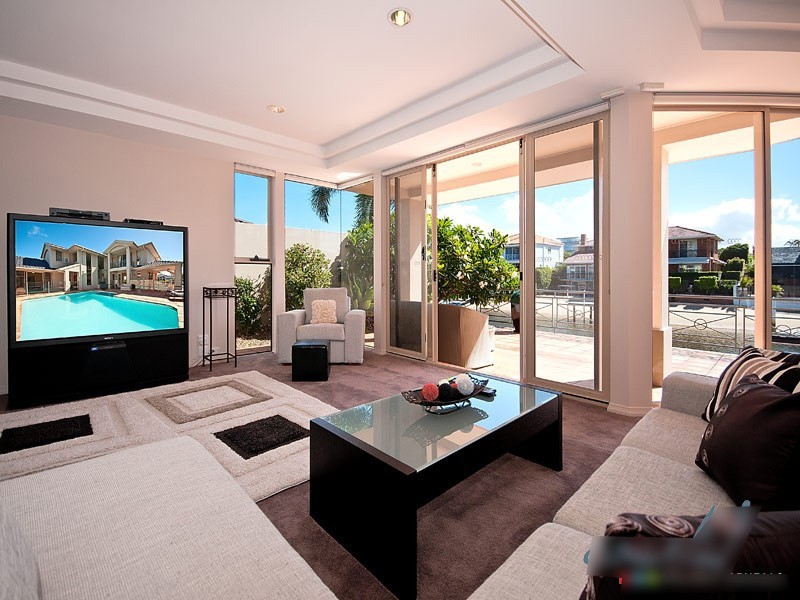 Surfers Paradise QLD 4217