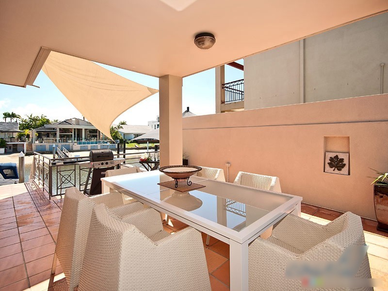 Surfers Paradise QLD 4217