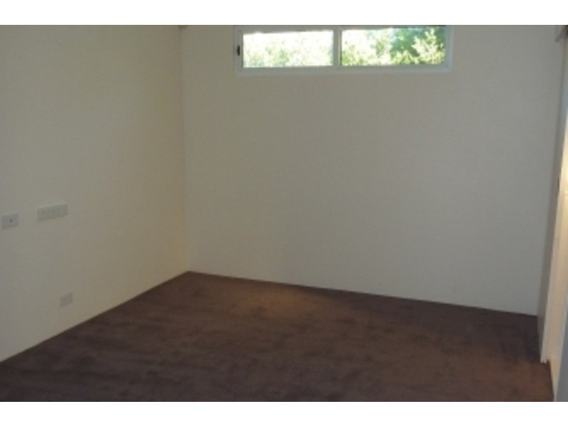 215 Woodside St, Doubleview WA 6018