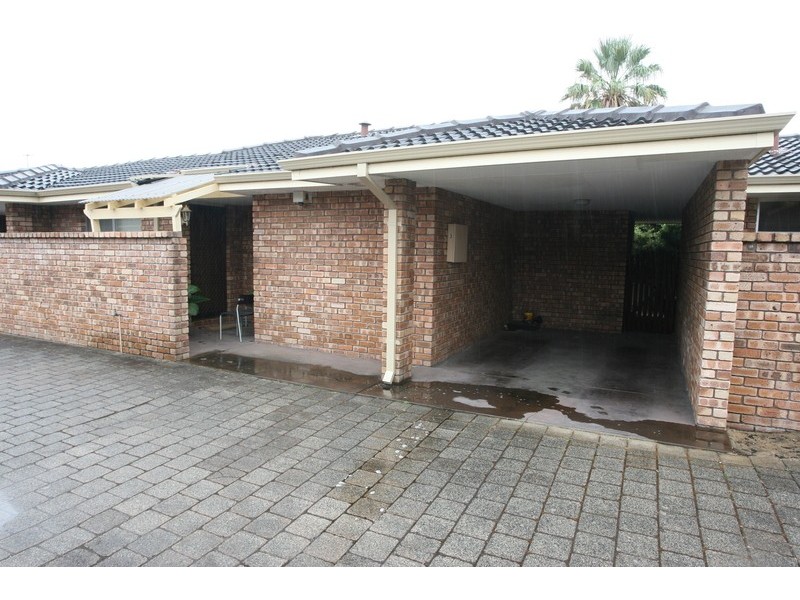 3/11 Point Walter Road, Bicton WA 6157