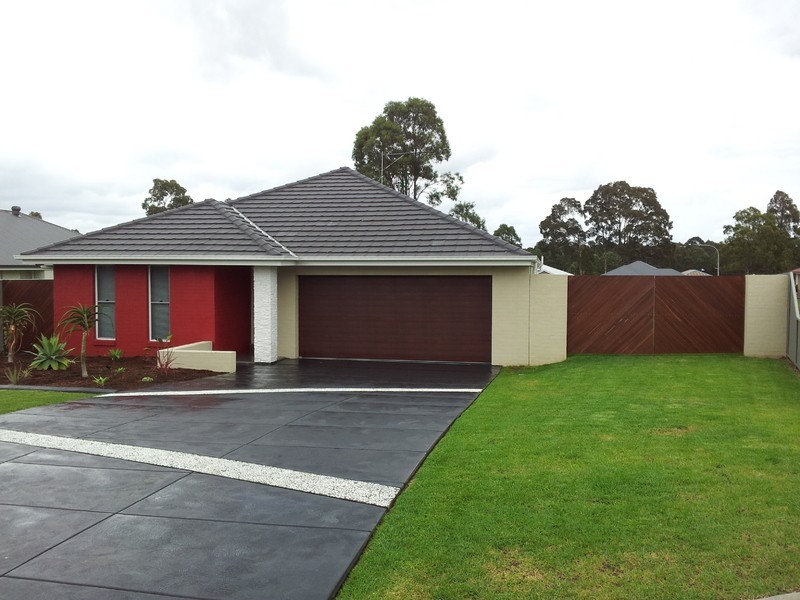 12 Hannover Cl, South Nowra NSW 2541