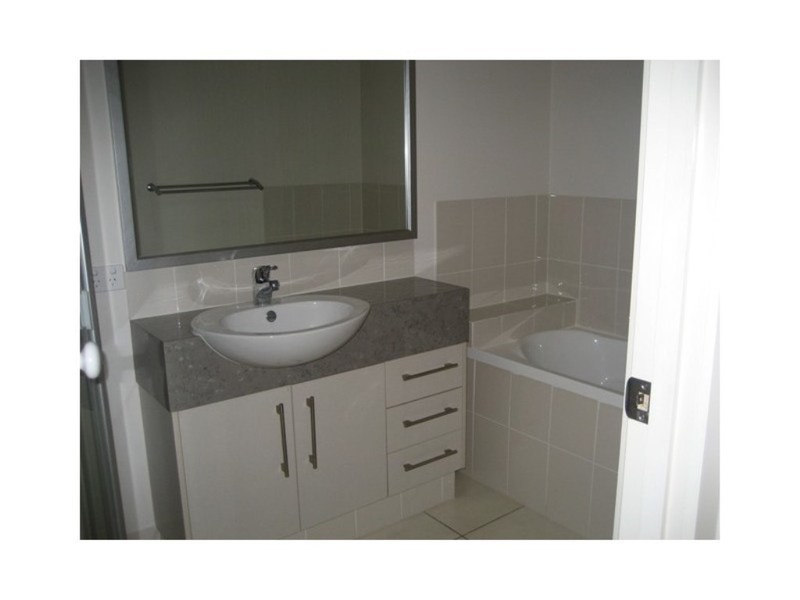 1/2 Murray Circuit, Upper Coomera QLD 4209