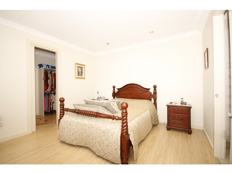 15 Kimberley St, Mansfield Park SA 5012