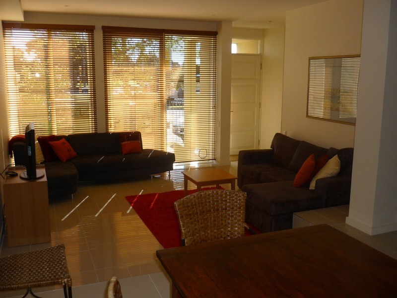452 St Kilda St, Brighton VIC 3186