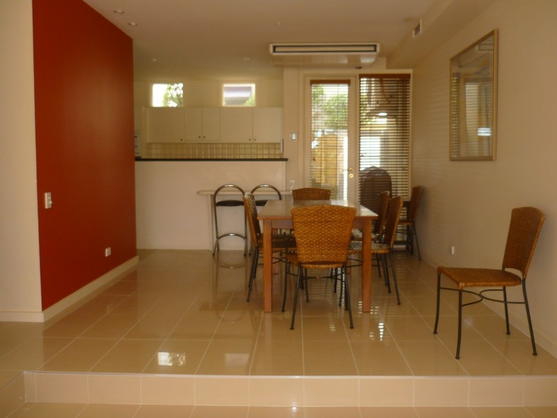452 St Kilda St, Brighton VIC 3186
