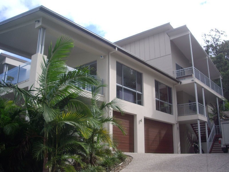 8 Kookaburra Place, Parkwood QLD 4214