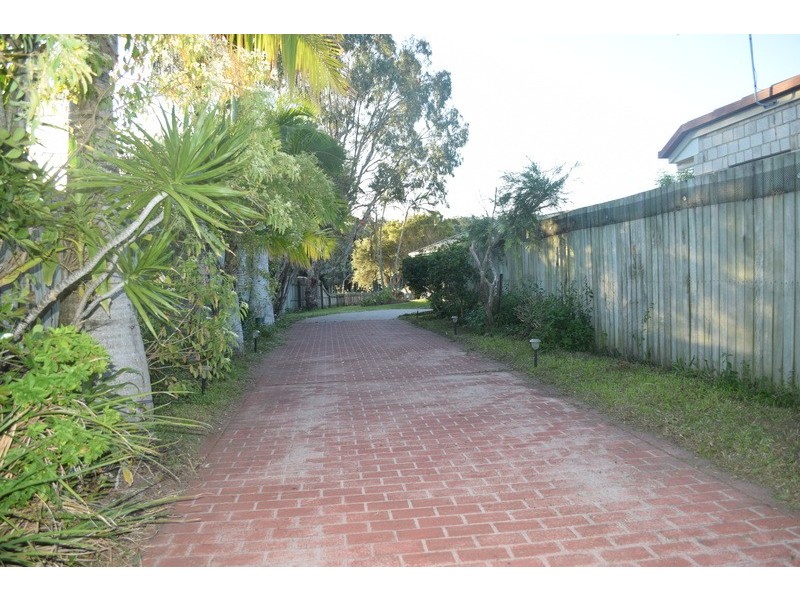 42 Mackeral Street, Sandstone Point QLD 4511