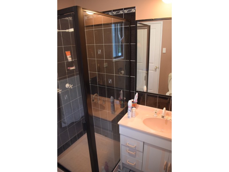 13 Bream Court, Sandstone Point QLD 4511