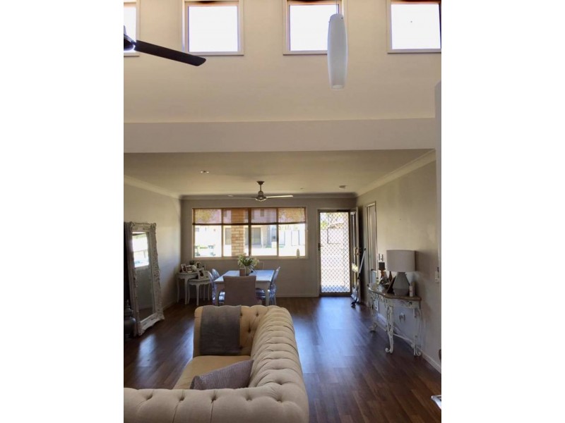 1 & 2/23 Langford Court, Moranbah QLD 4744