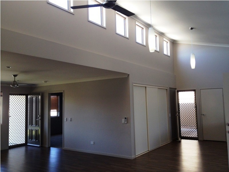 1 & 2/23 Langford Court, Moranbah QLD 4744