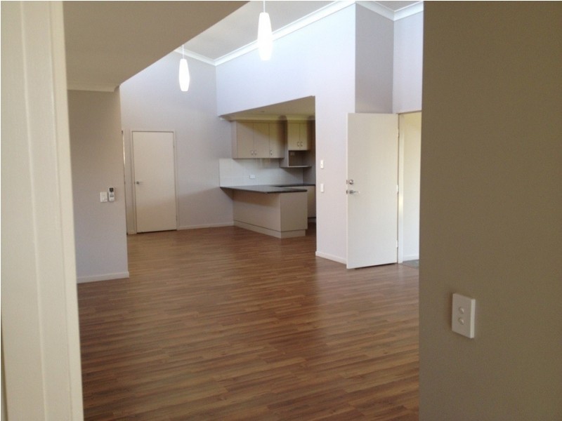 1 & 2/23 Langford Court, Moranbah QLD 4744