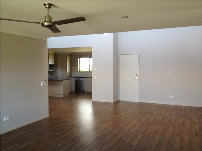 1 & 2/23 Langford Court, Moranbah QLD 4744