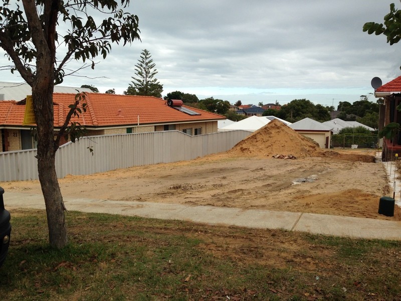 17 Ethelwyn Street, Hilton WA 6163