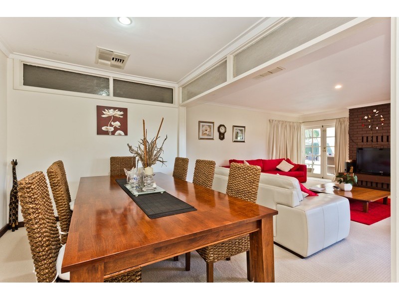 8 Oleander Way, Kallaroo WA 6025