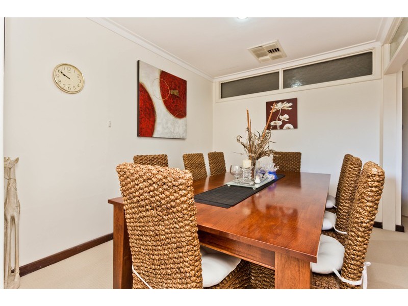 8 Oleander Way, Kallaroo WA 6025