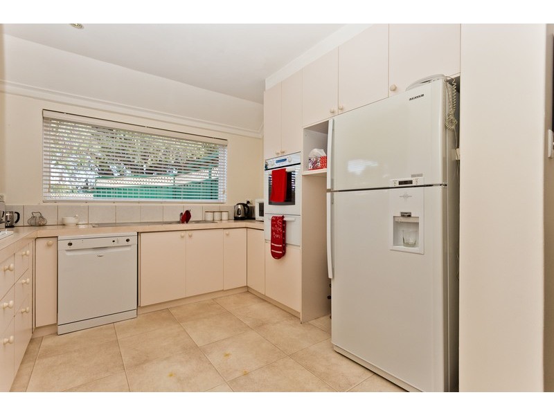 8 Oleander Way, Kallaroo WA 6025