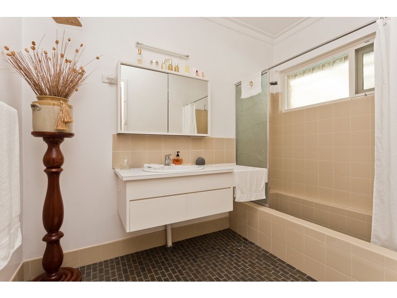 8 Oleander Way, Kallaroo WA 6025