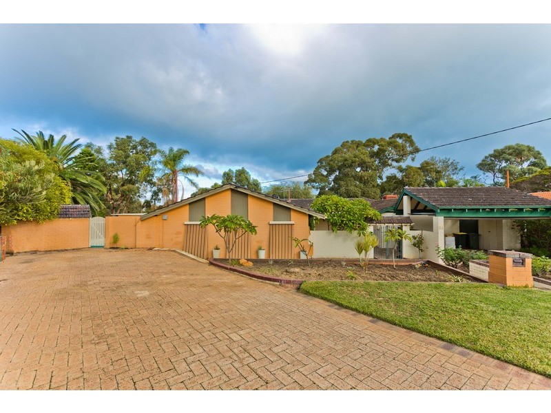 8 Oleander Way, Kallaroo WA 6025