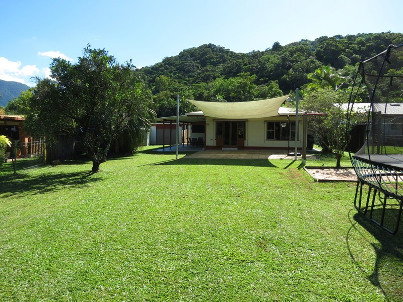 88 Hobson Drive, Brinsmead QLD 4870