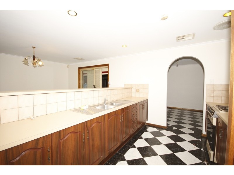 32 Japonica Cr, Parafield Gardens SA 5107