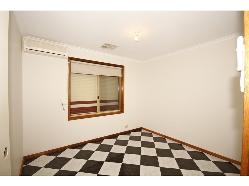 32 Japonica Cr, Parafield Gardens SA 5107