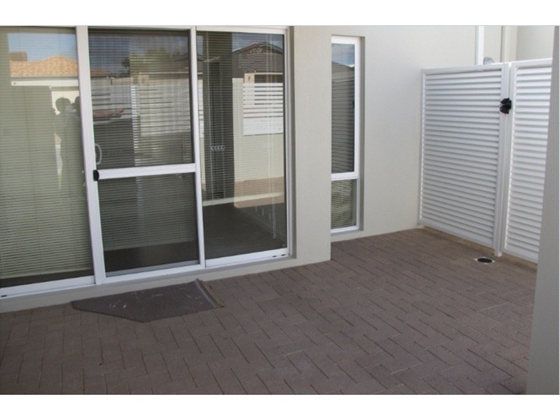 20/1 Lomax Court, Beeliar WA 6164