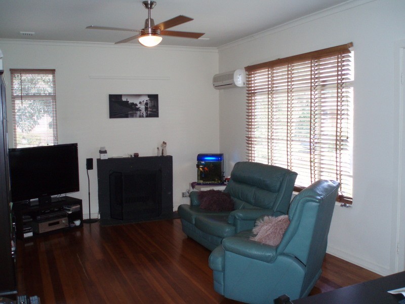 94 Outhwaite Road, Heidelberg Heights VIC 3081