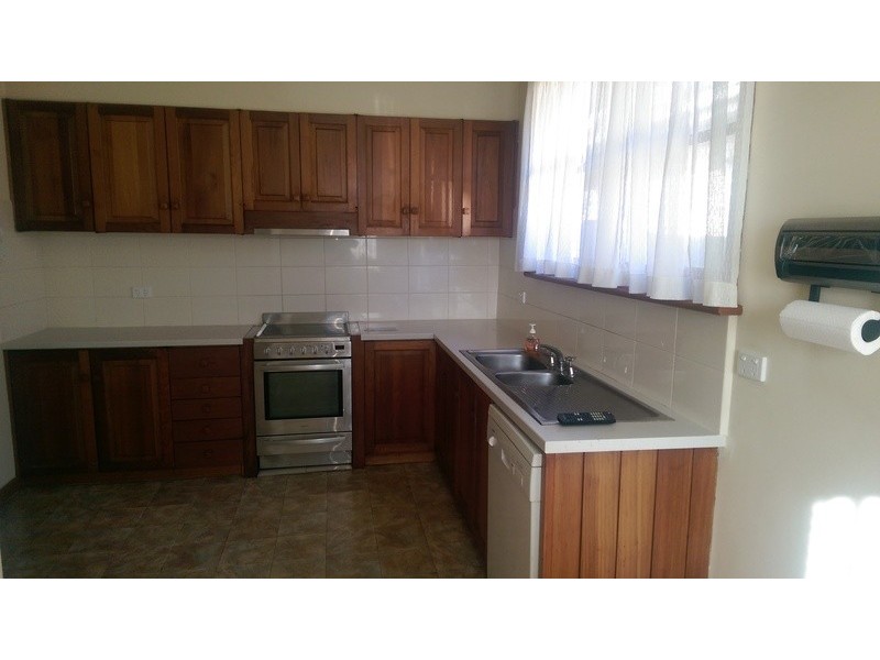 4 Bayliss Street, Cheltenham VIC 3192