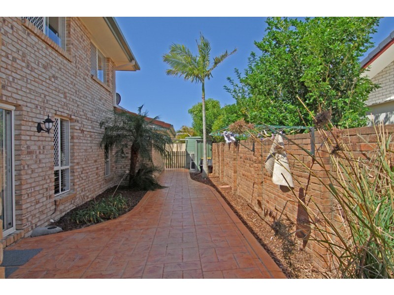 3 Cedros Place, Clear Island Waters QLD 4226