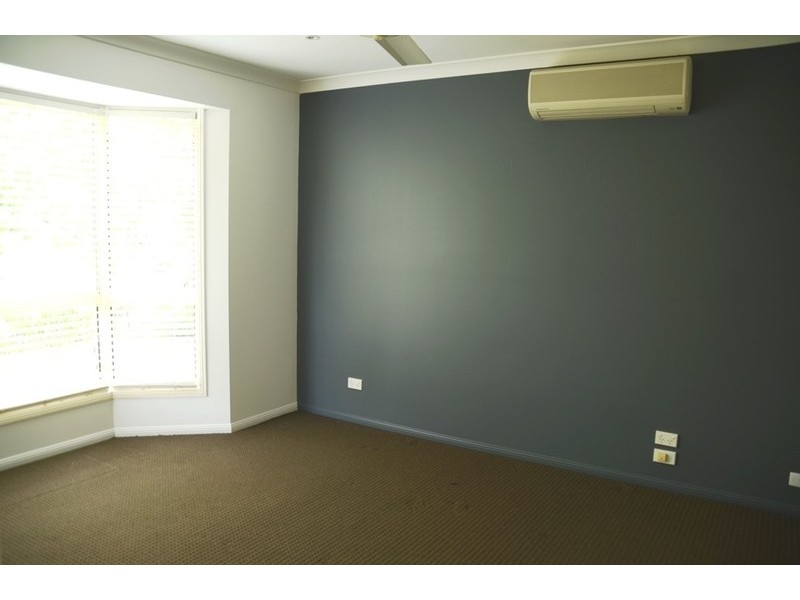 15 Kingarry Circuit, Merrimac QLD 4226