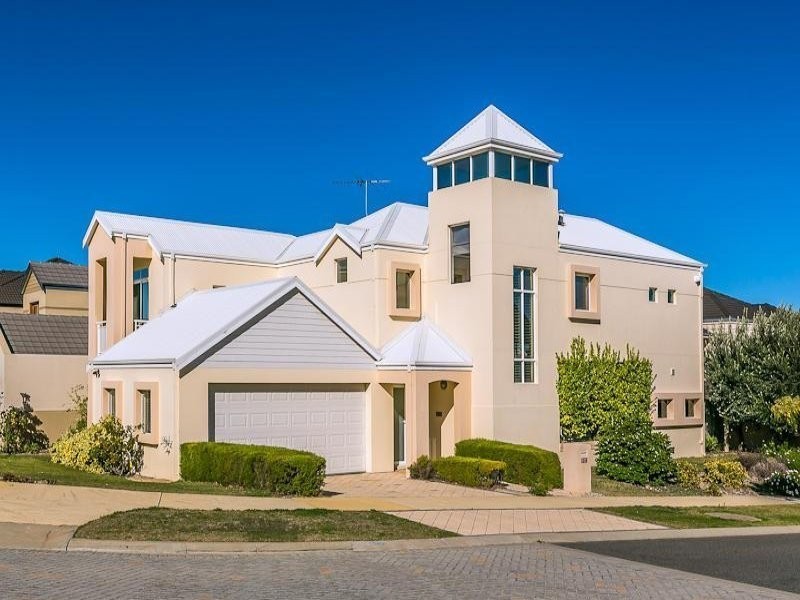 16 Antigua Road, Hillarys WA 6025