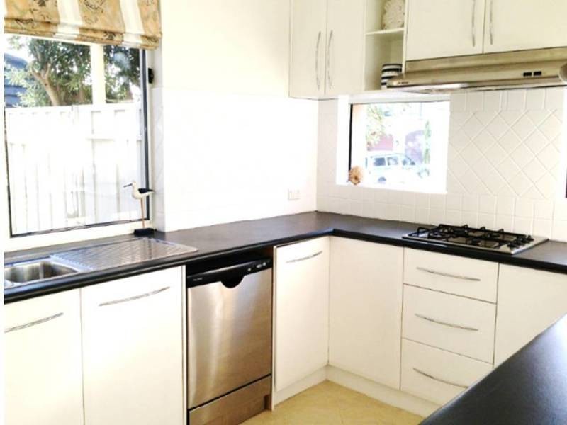 16 Antigua Road, Hillarys WA 6025