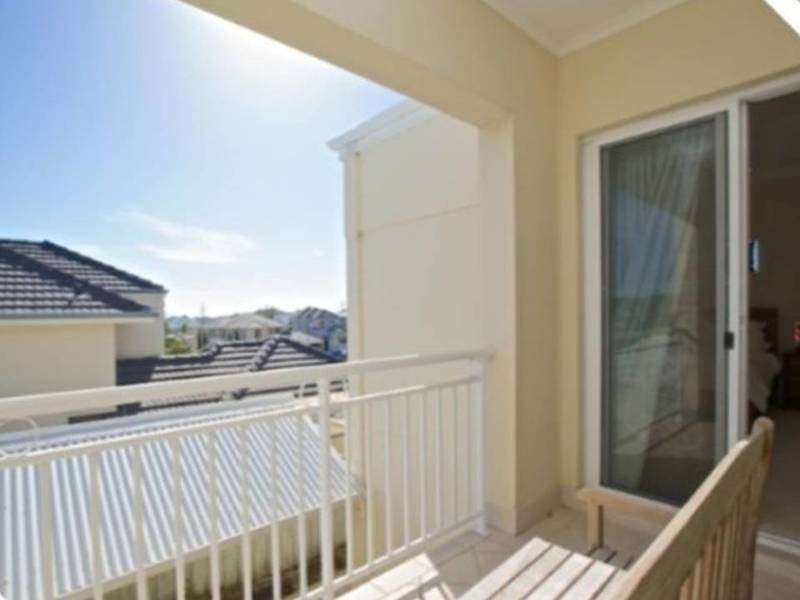 16 Antigua Road, Hillarys WA 6025