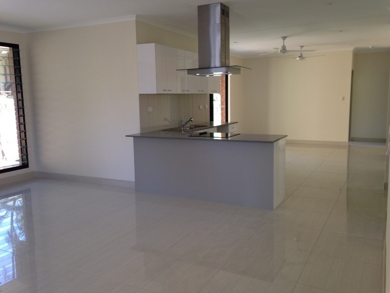 18 Kafcaloudes Crescent, Moulden NT 0830