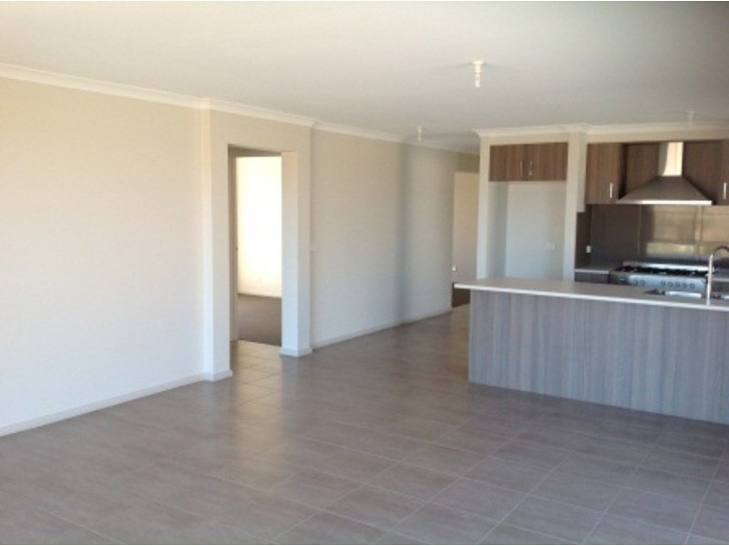 45  Wakefields Drive, Brookfield VIC 3338