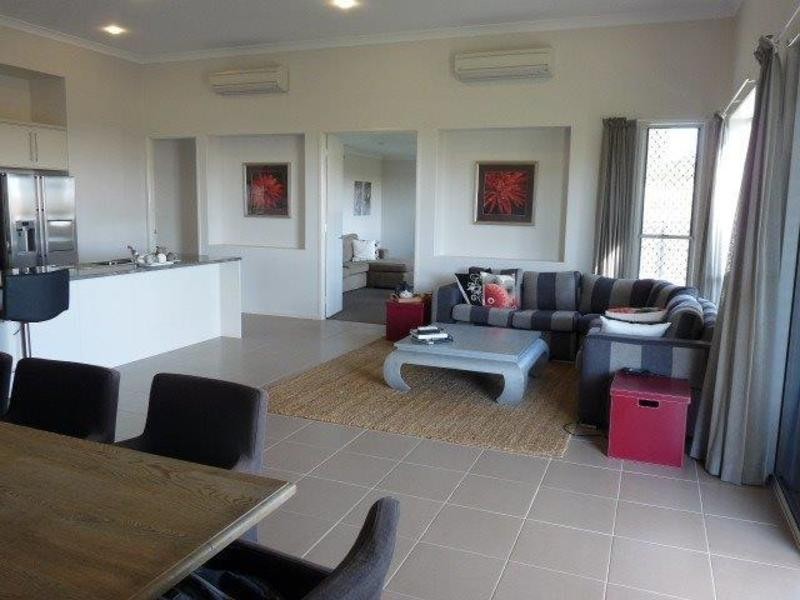 26 Douglas Crescent, Rural View QLD 4740