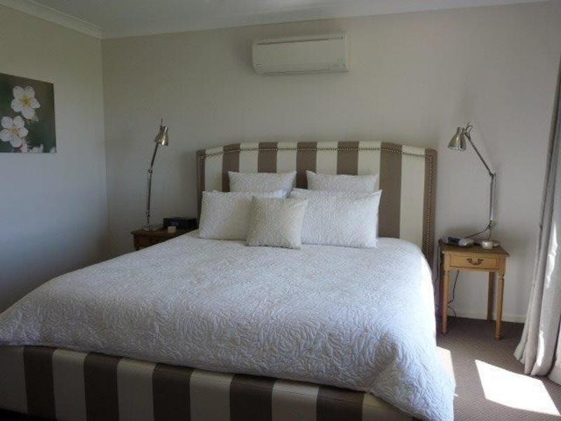 26 Douglas Crescent, Rural View QLD 4740