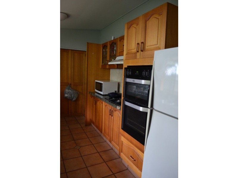 54 Moordale Street, Chapel Hill QLD 4069